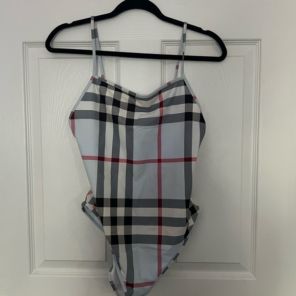 COPY - Gorgeous Burberry bathing suit! Worn twice - Picture 4 of 5